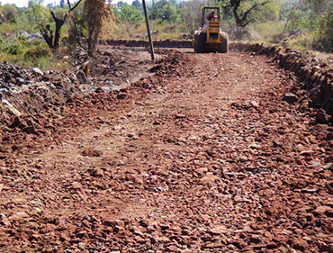 Construccion de Camino El Maluco - Miravalle Municipio Angamacutiro Michoacan, JUNTA DE CAMINOS DE MICHOACAN