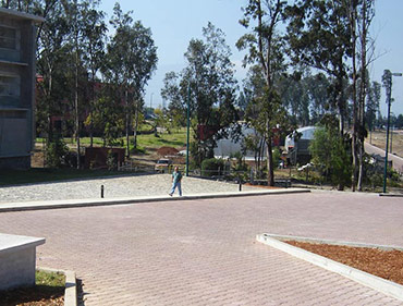 Construccion de Estacionamiento UNAM